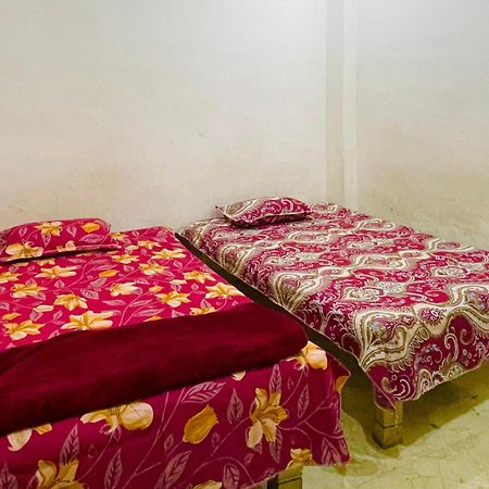 Om Sai Guest House Varanasi Luaran gambar